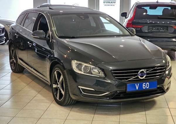 Volvo V60 cena 79900 przebieg: 231000, rok produkcji 2014 z Jeziorany małe 562